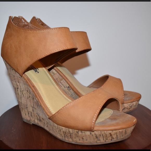 Shoes - Wedges